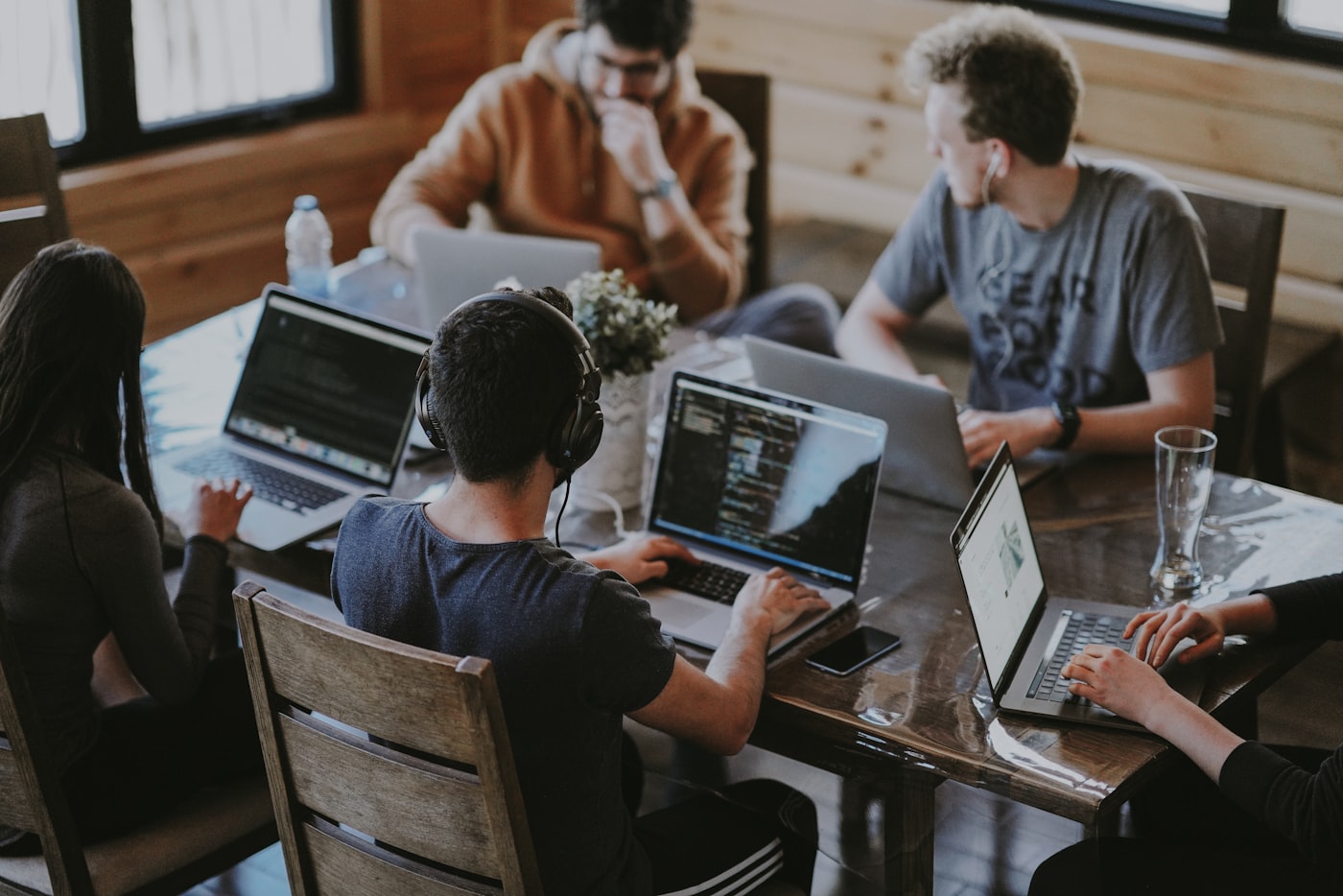 The DigiSecura team collaborating in their Casablanca office